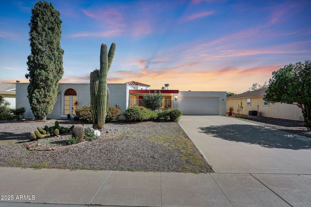 9533 W CEDAR HILL Circle N, Sun City, AZ 85351