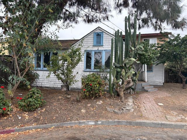 1631 Rosedale Avenue, Oakland, CA 94601