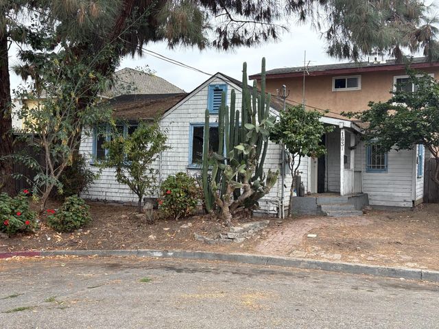 1631 Rosedale Avenue, Oakland, CA 94601