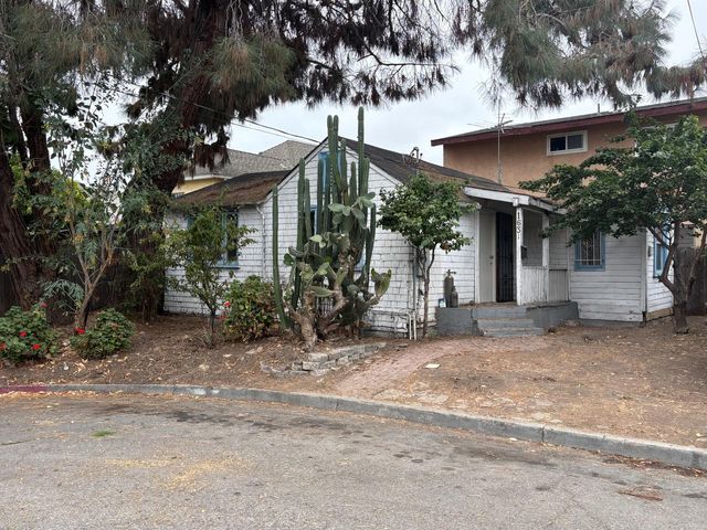 1631 Rosedale Avenue, Oakland, CA 94601