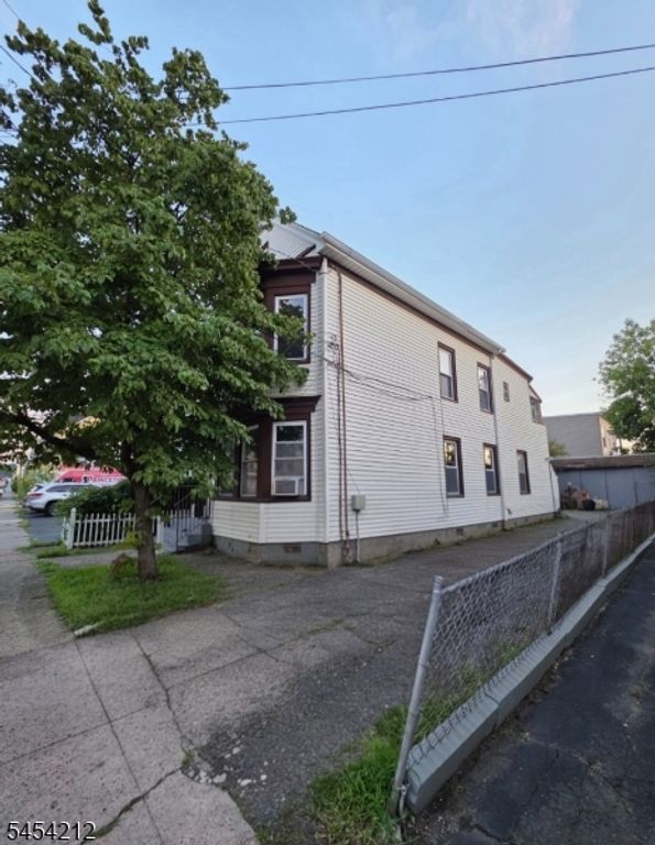 161 Ryerson Ave, Paterson City, NJ 07502 — photo 3