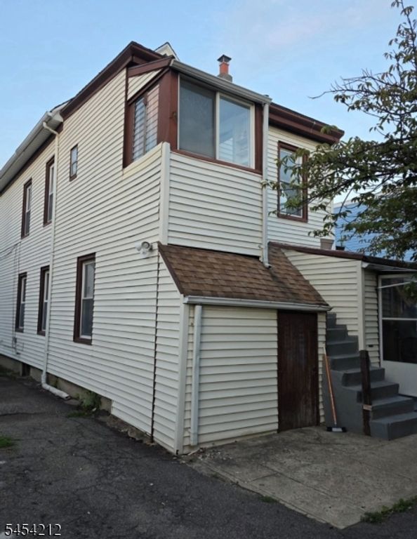 161 Ryerson Ave, Paterson City, NJ 07502 — photo 4
