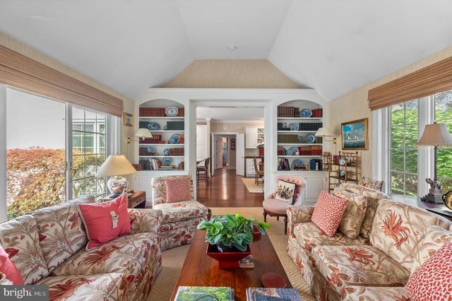 1236 DENBIGH LN, Wayne, PA 19087