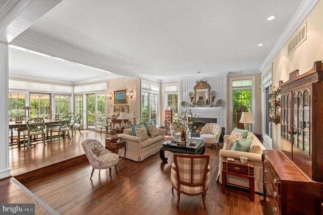 1236 DENBIGH LN, Wayne, PA 19087