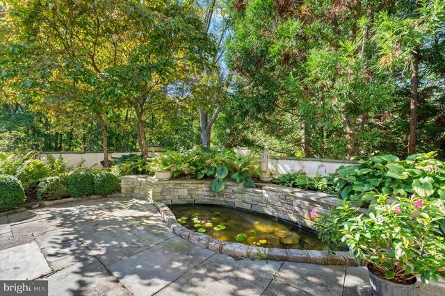 1236 DENBIGH LN, Wayne, PA 19087