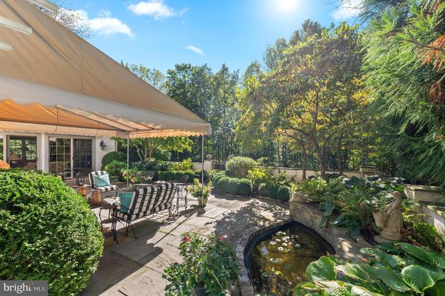 1236 DENBIGH LN, Wayne, PA 19087