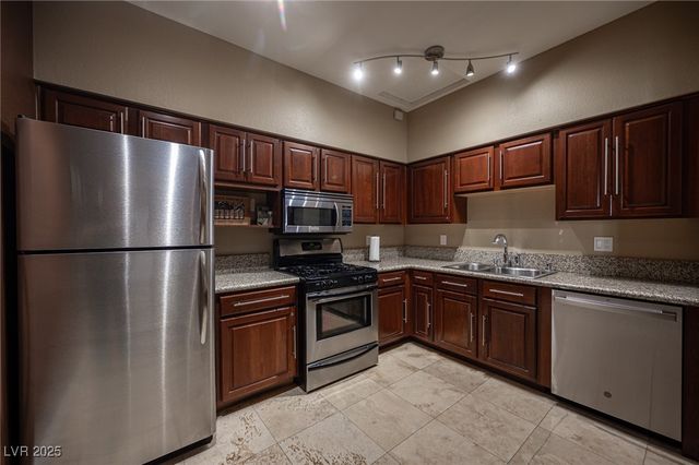 2200 South Fort Apache Road 2192, Las Vegas, NV 89117