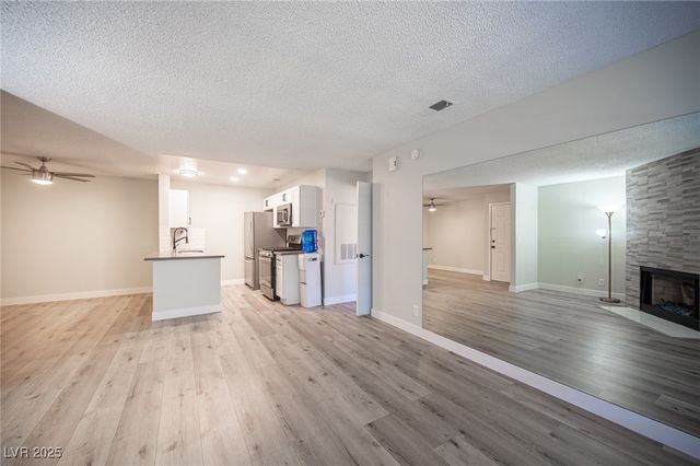 2200 South Fort Apache Road 2192, Las Vegas, NV 89117