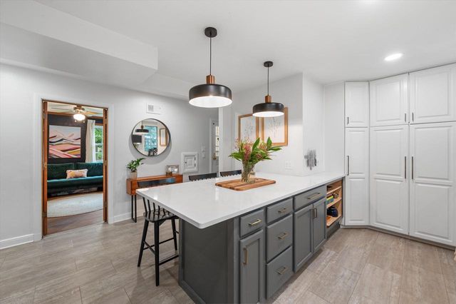154 N 88th STREET, Wauwatosa, WI 53226