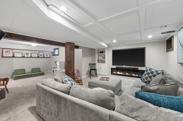 154 N 88th STREET, Wauwatosa, WI 53226
