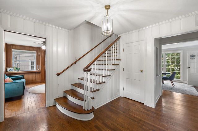 154 N 88th STREET, Wauwatosa, WI 53226