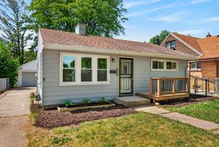 5275 N 57th STREET, Milwaukee, WI 53218
