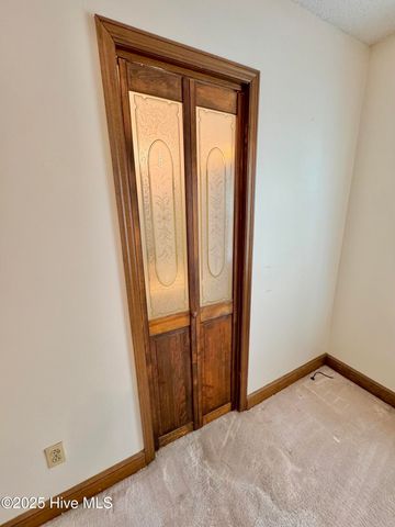 1229 Woodington Road, Kinston, NC 28504