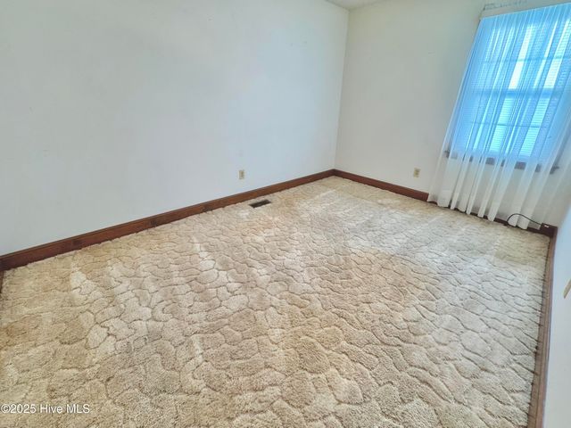 1229 Woodington Road, Kinston, NC 28504