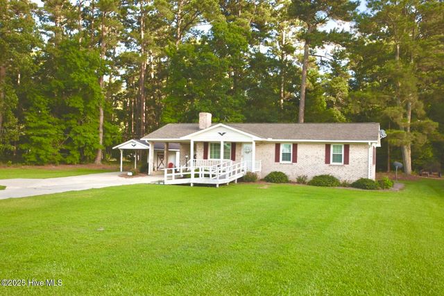 1229 Woodington Road, Kinston, NC 28504