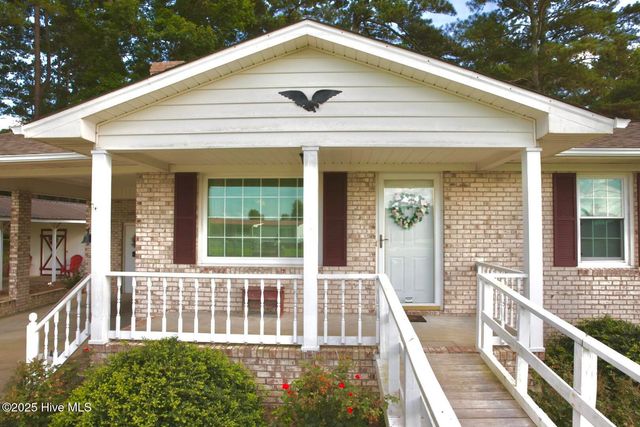 1229 Woodington Road, Kinston, NC 28504