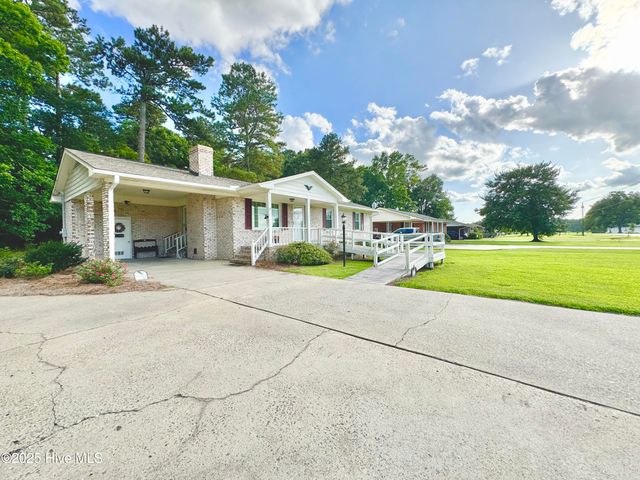 1229 Woodington Road, Kinston, NC 28504