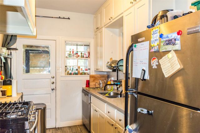 1918 Robbins PL A, Austin, TX 78705