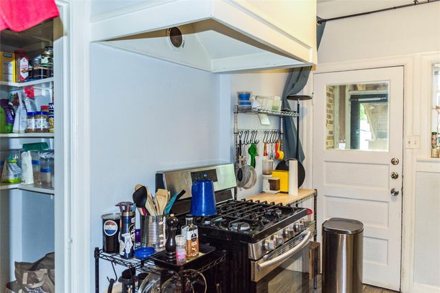 1918 Robbins PL A, Austin, TX 78705