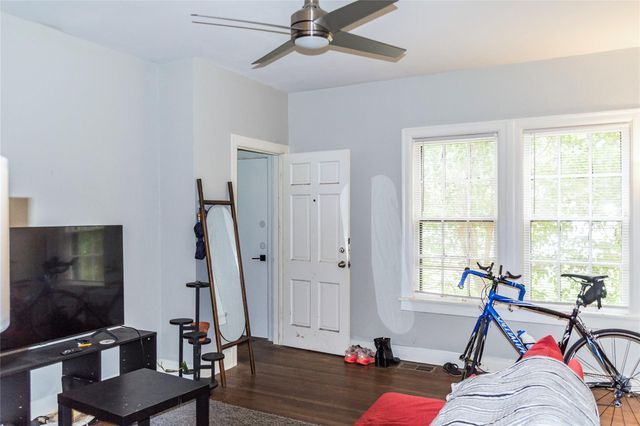 1918 Robbins PL A, Austin, TX 78705