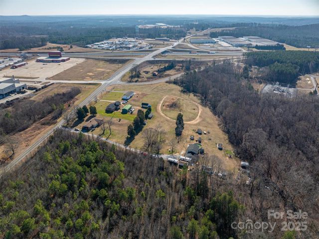 603 Tribal Road, Blacksburg, SC 29702