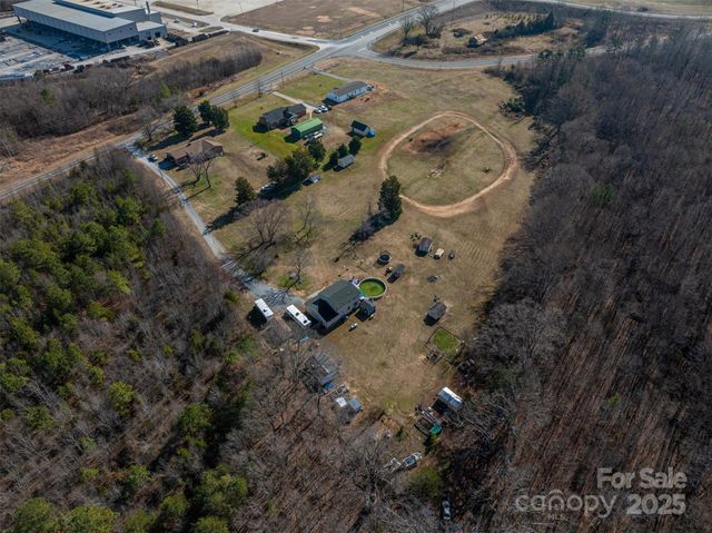 603 Tribal Road, Blacksburg, SC 29702