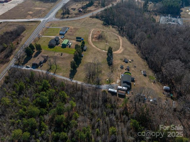 603 Tribal Road, Blacksburg, SC 29702