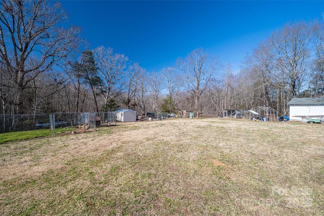 603 Tribal Road, Blacksburg, SC 29702