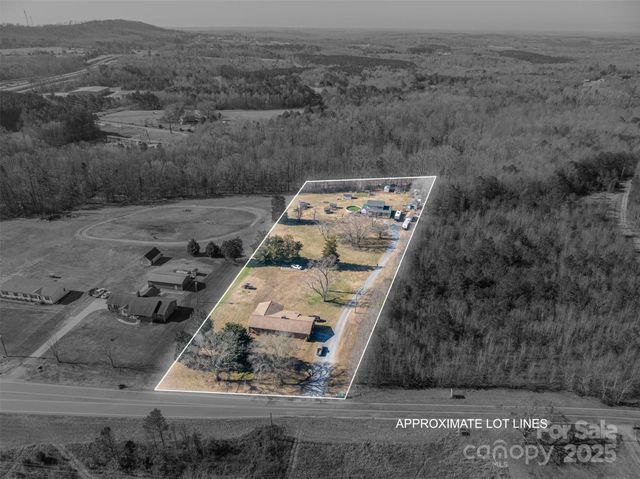 603 Tribal Road, Blacksburg, SC 29702