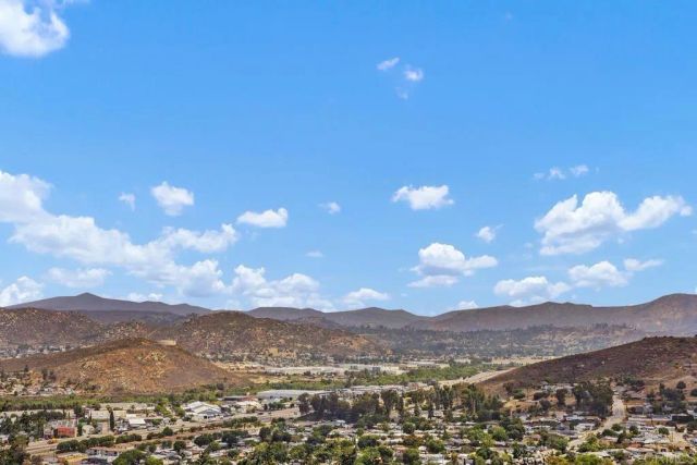 1605 Calabria Street, Santee, CA 92071