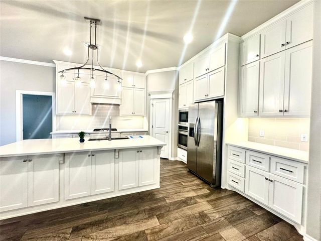 9137 NW 115th Terrace, Yukon, OK 73099