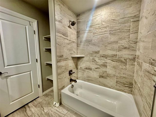 9137 NW 115th Terrace, Yukon, OK 73099