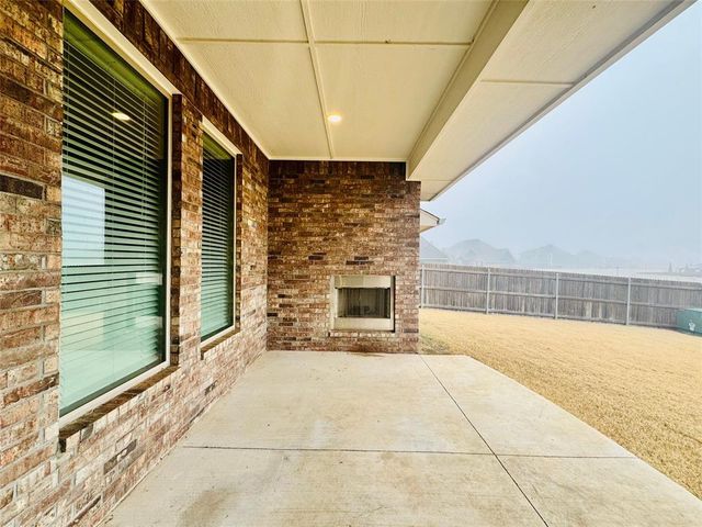 9137 NW 115th Terrace, Yukon, OK 73099