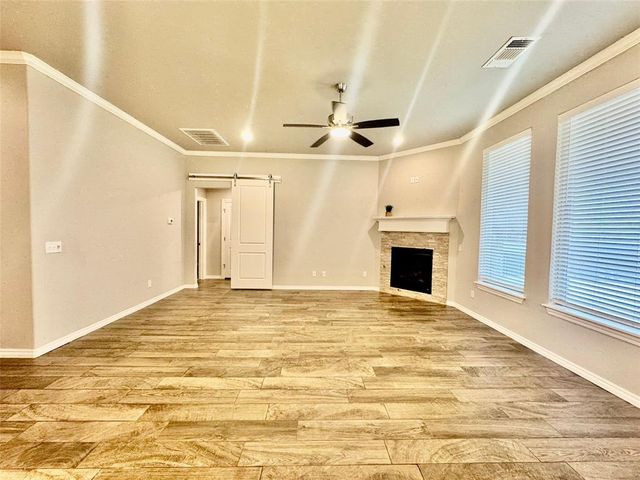 9137 NW 115th Terrace, Yukon, OK 73099