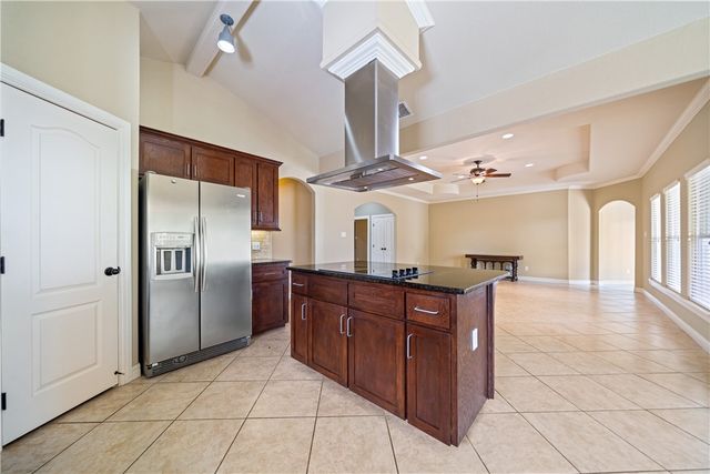 6 Virginia Hills Dr, Corpus Christi, TX 78414