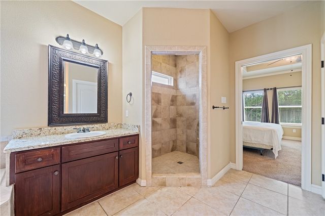 6 Virginia Hills Dr, Corpus Christi, TX 78414