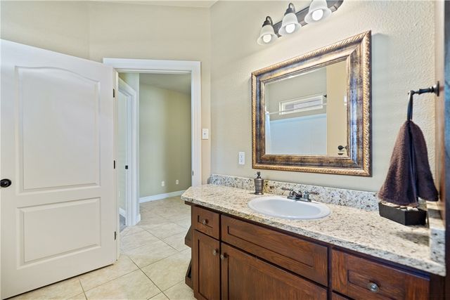 6 Virginia Hills Dr, Corpus Christi, TX 78414