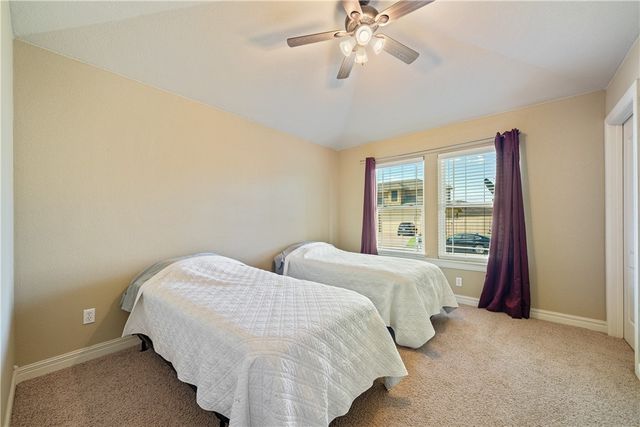 6 Virginia Hills Dr, Corpus Christi, TX 78414