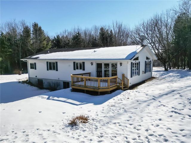 W22540 County Road H, Strum, WI 54770