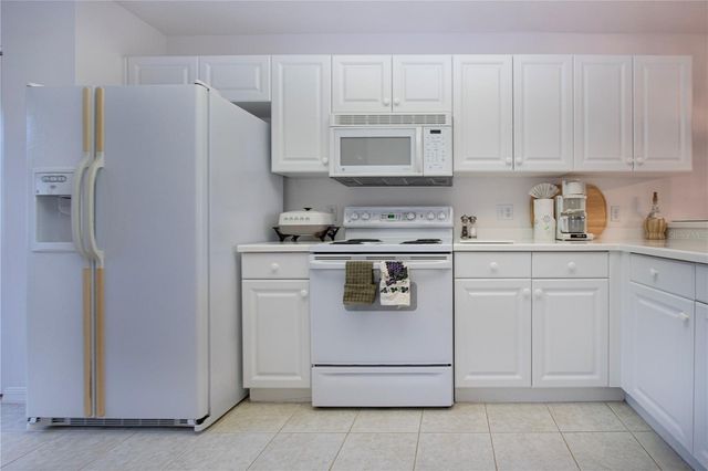 5300 HYLAND HILLS AVENUE U2016, Sarasota, FL 34241