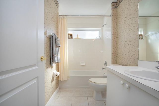 5300 HYLAND HILLS AVENUE U2016, Sarasota, FL 34241