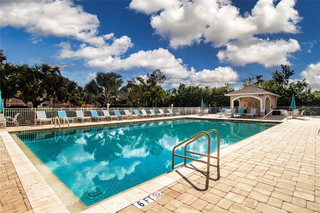 5300 HYLAND HILLS AVENUE U2016, Sarasota, FL 34241