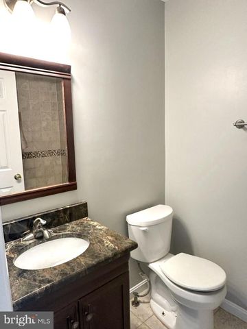 898 BAYRIDGE DR, Gaithersburg, MD 20878