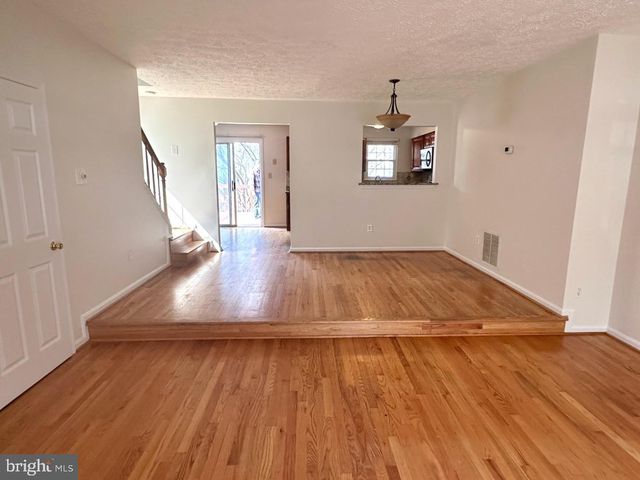 898 BAYRIDGE DR, Gaithersburg, MD 20878