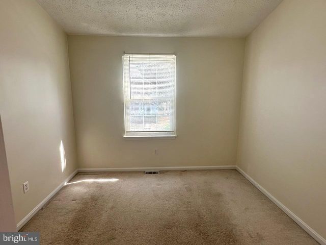 898 BAYRIDGE DR, Gaithersburg, MD 20878