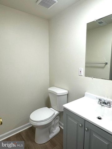 898 BAYRIDGE DR, Gaithersburg, MD 20878