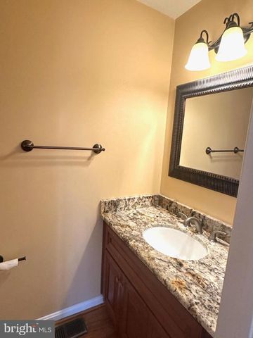 898 BAYRIDGE DR, Gaithersburg, MD 20878