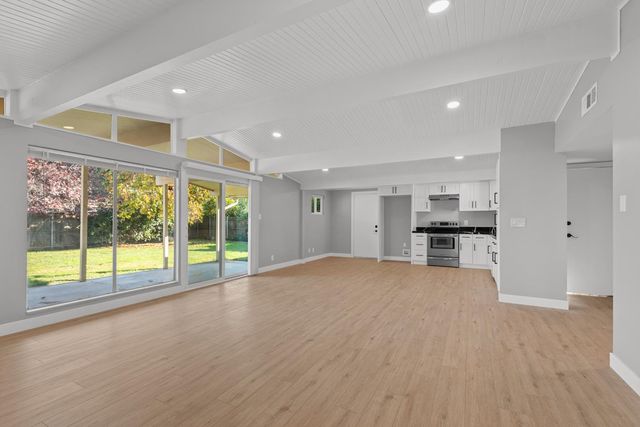 2629 La Loma Dr, Rancho Cordova, CA 95670