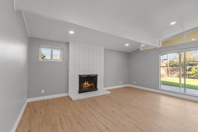 2629 La Loma Dr, Rancho Cordova, CA 95670