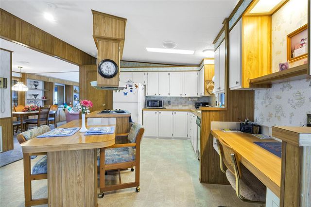 4969 FOXWOOD LAKE DRIVE, Lakeland, FL 33810